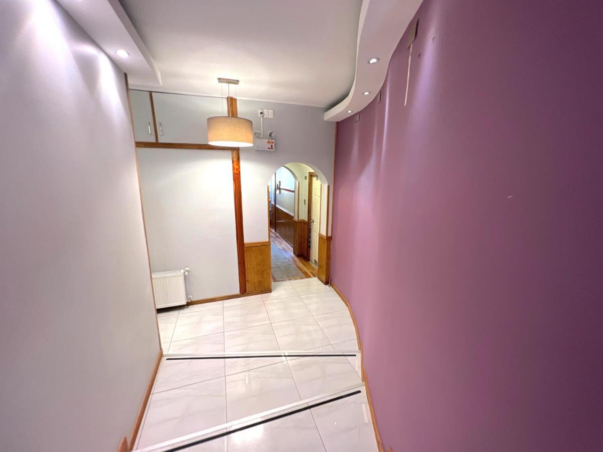 Апартаменти Incredible Downtown Duplex With Interior Backyard Пунта-Аренас Екстер'єр фото
