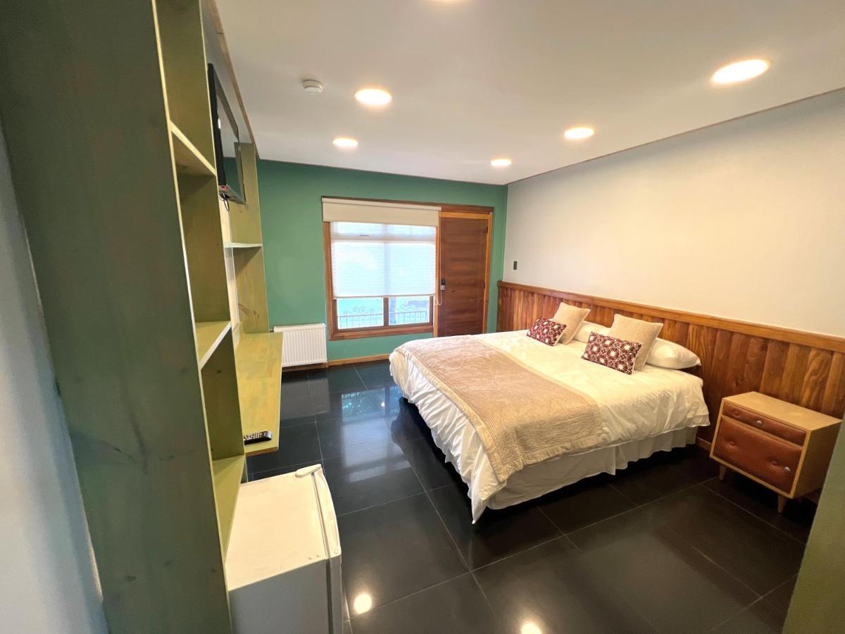Апартаменти Incredible Downtown Duplex With Interior Backyard Пунта-Аренас Екстер'єр фото