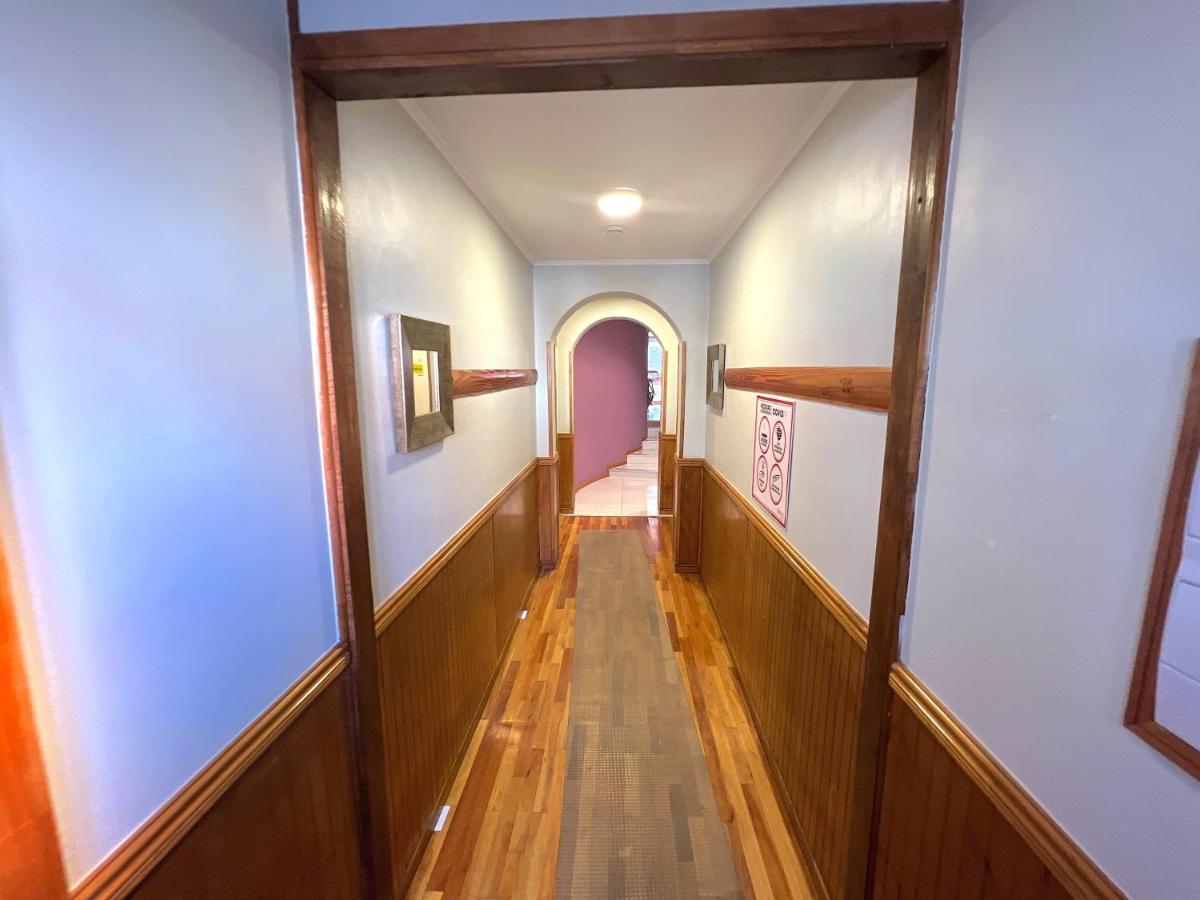 Апартаменти Incredible Downtown Duplex With Interior Backyard Пунта-Аренас Екстер'єр фото