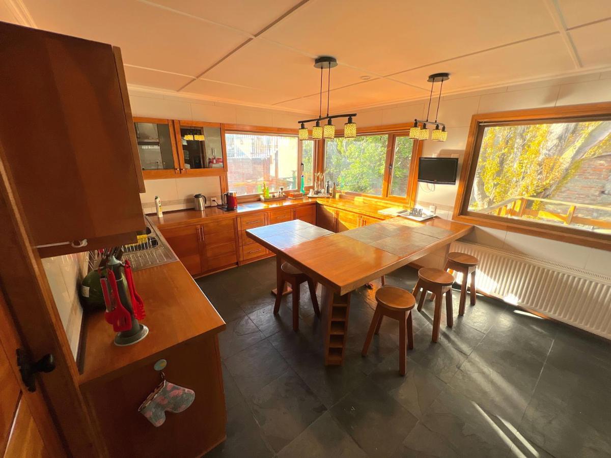 Апартаменти Incredible Downtown Duplex With Interior Backyard Пунта-Аренас Екстер'єр фото