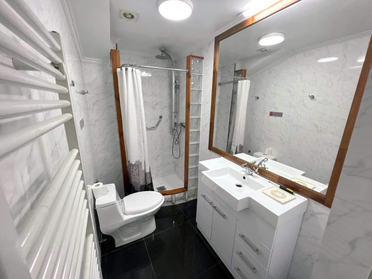 Апартаменти Incredible Downtown Duplex With Interior Backyard Пунта-Аренас Екстер'єр фото