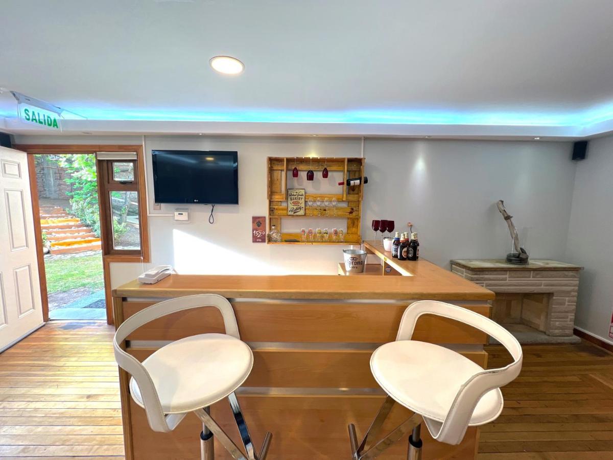 Апартаменти Incredible Downtown Duplex With Interior Backyard Пунта-Аренас Екстер'єр фото