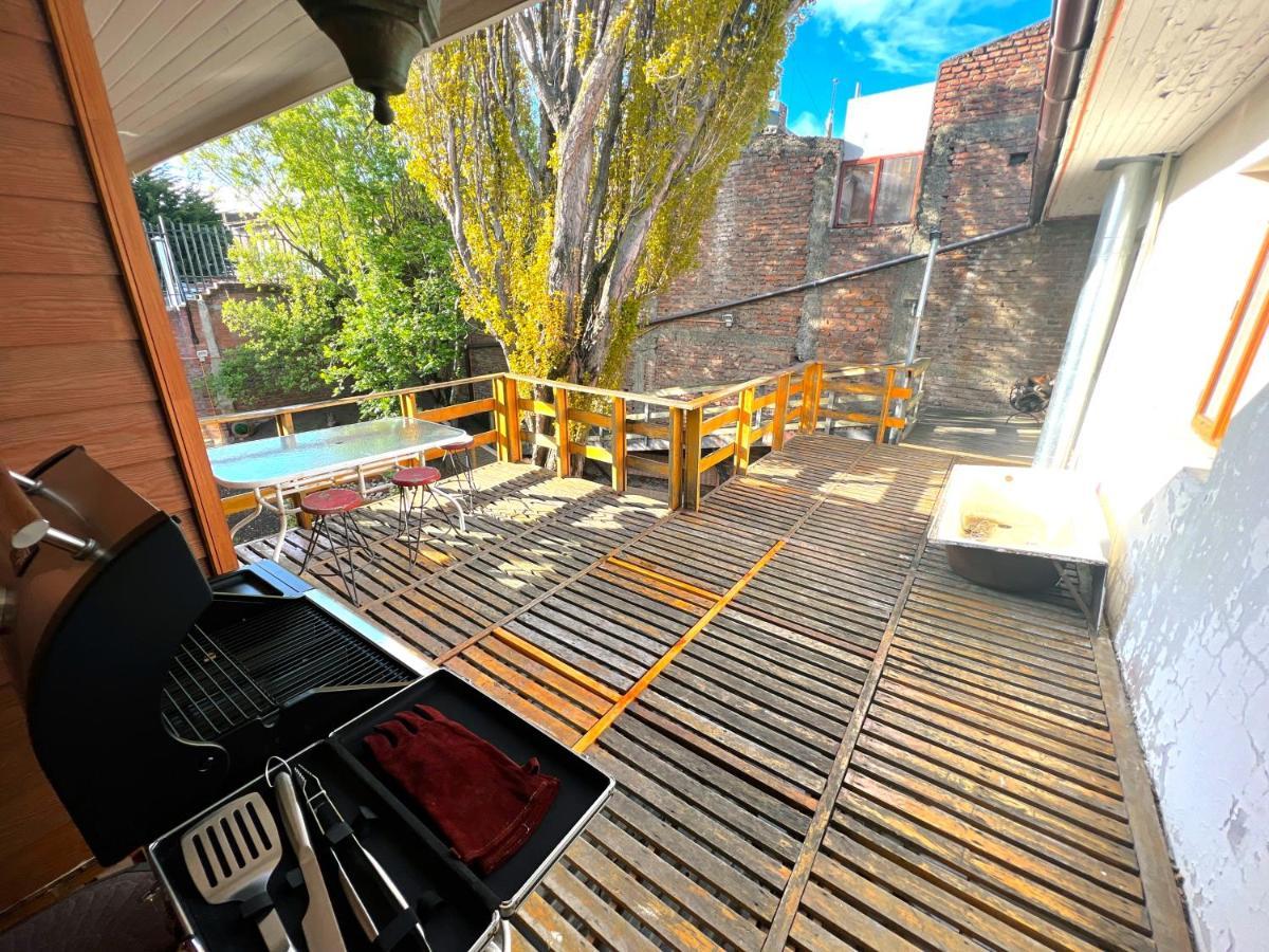 Апартаменти Incredible Downtown Duplex With Interior Backyard Пунта-Аренас Екстер'єр фото